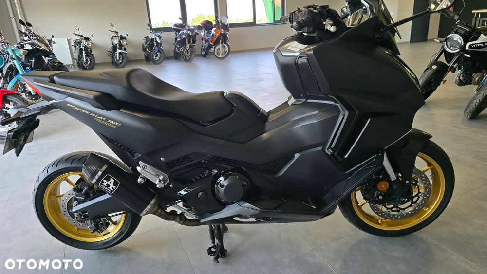 Honda NSS - 15