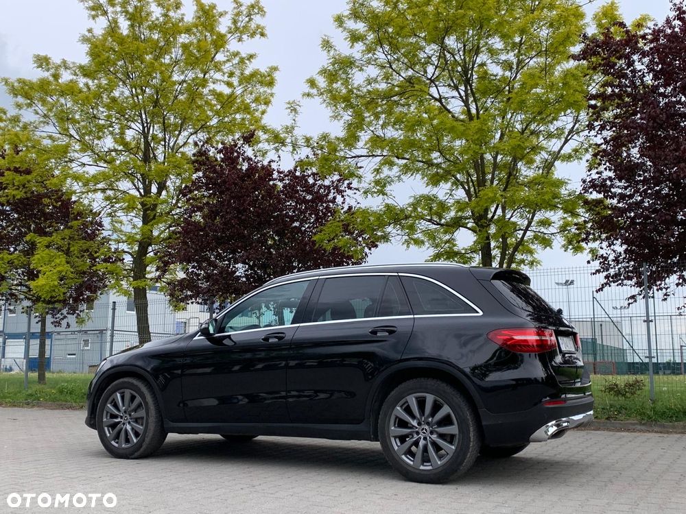 Mercedes-Benz GLC - 21