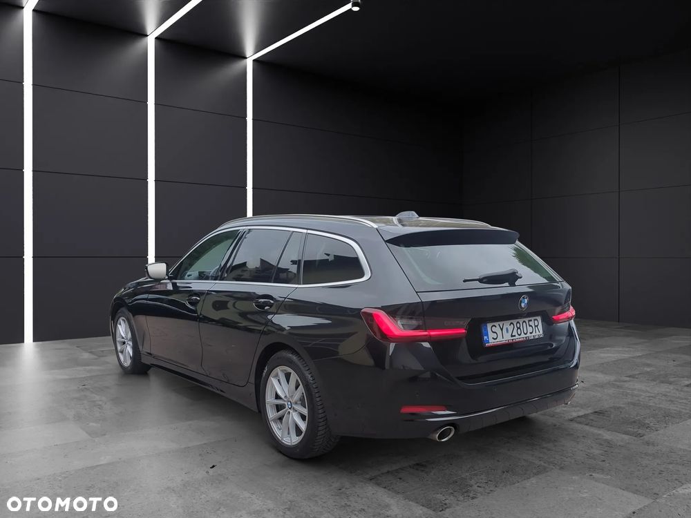 BMW Seria 3 318d mHEV - 6