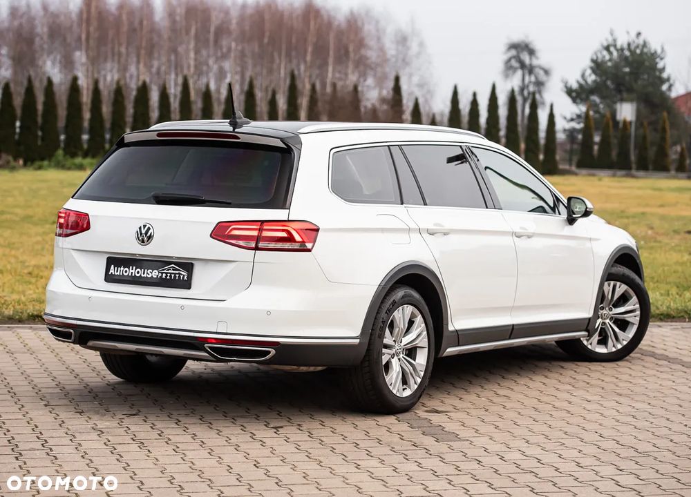 Volkswagen Passat Alltrack - 11