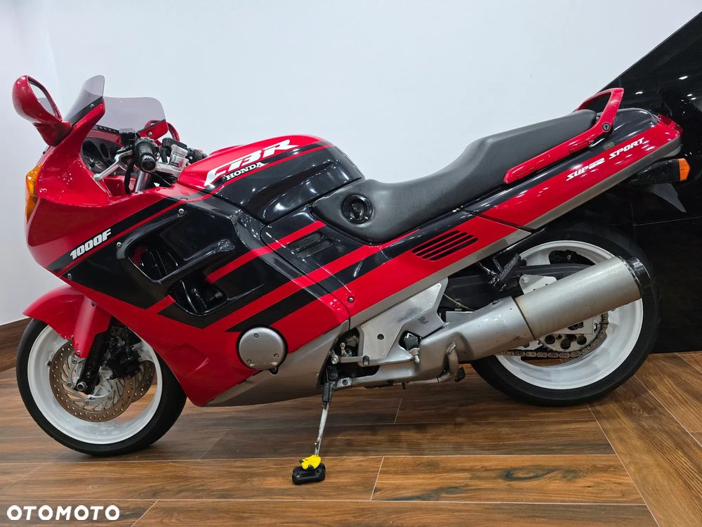 Honda CBR - 28