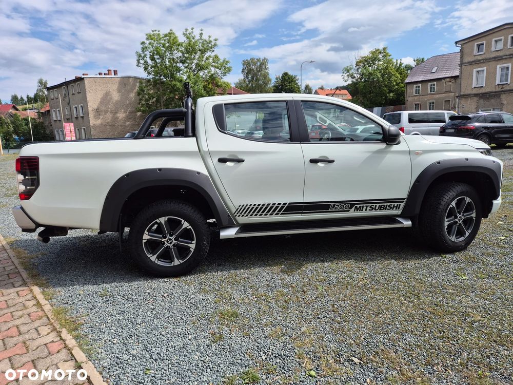 Mitsubishi L200 Pick Up 4x4 S&S Autm Double Cab Plus - 5