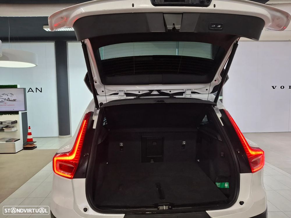 Volvo XC 40 2.0 B3 Plus Dark - 9