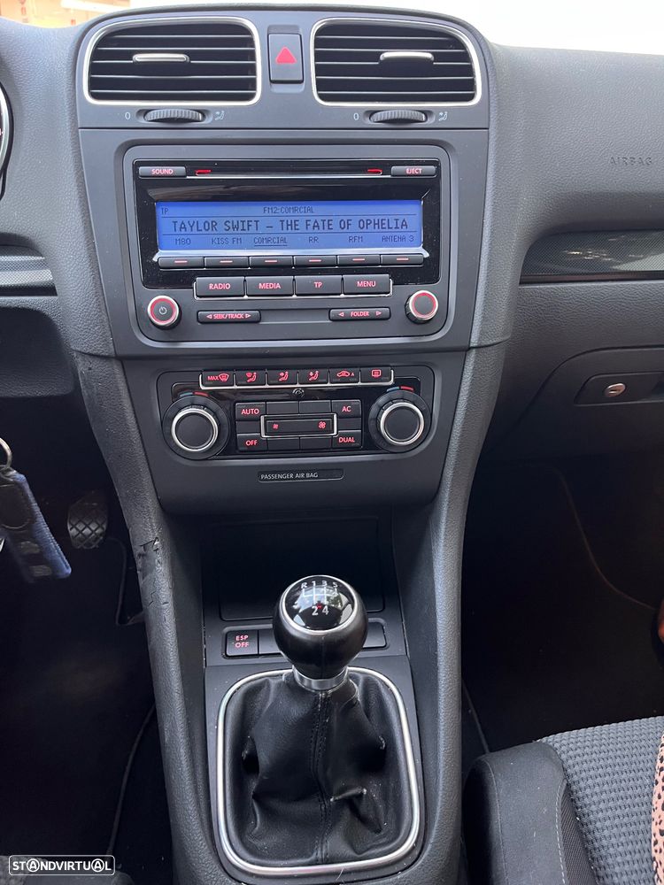 VW Golf 1.6 TDi Confortline - 8