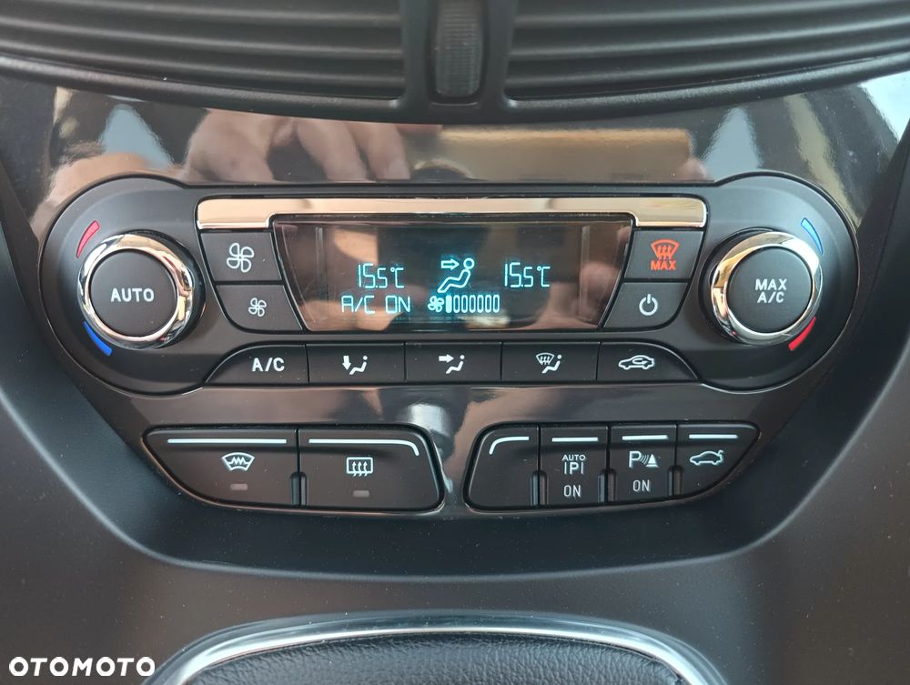 Ford Kuga 2.0 TDCi 4x4 Individual - 22