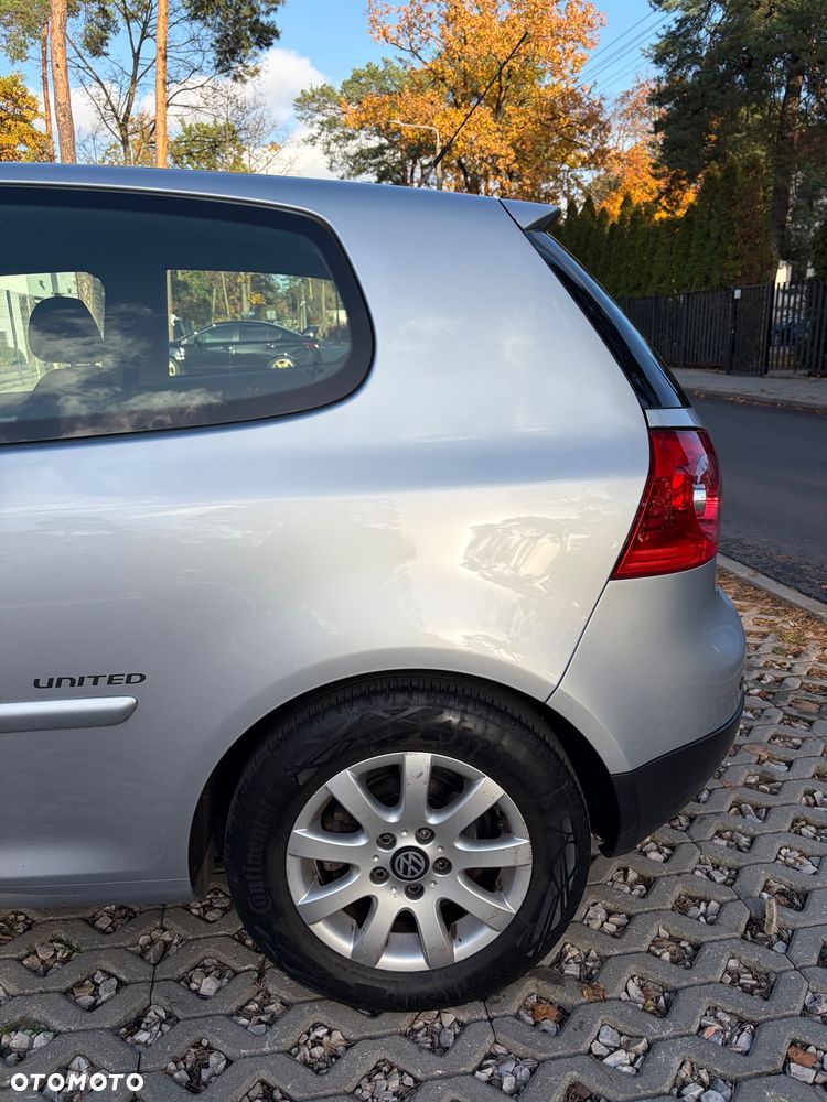 Volkswagen Golf 1.9 TDI Comfortline - 10