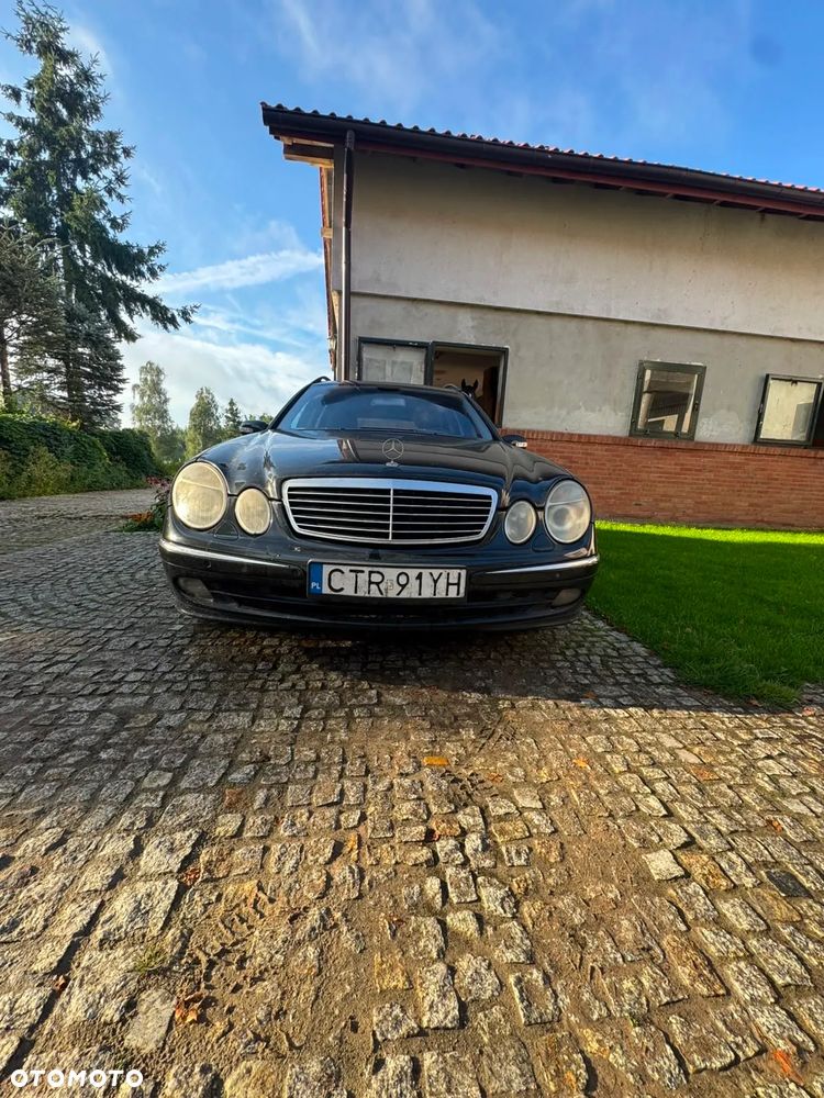 Mercedes-Benz Klasa E 320 CDI T Avantgarde - 3