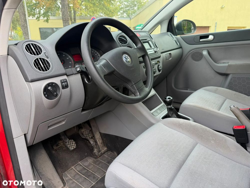 Volkswagen Golf Plus - 11