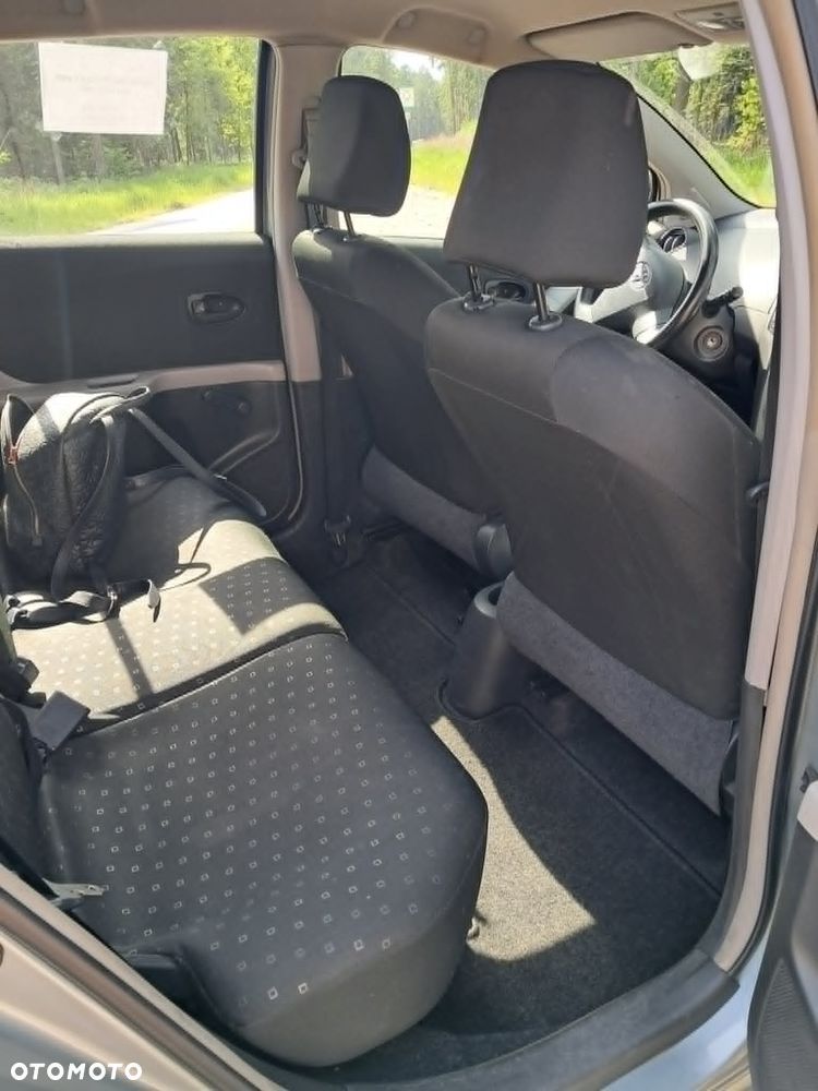 Toyota Yaris - 7