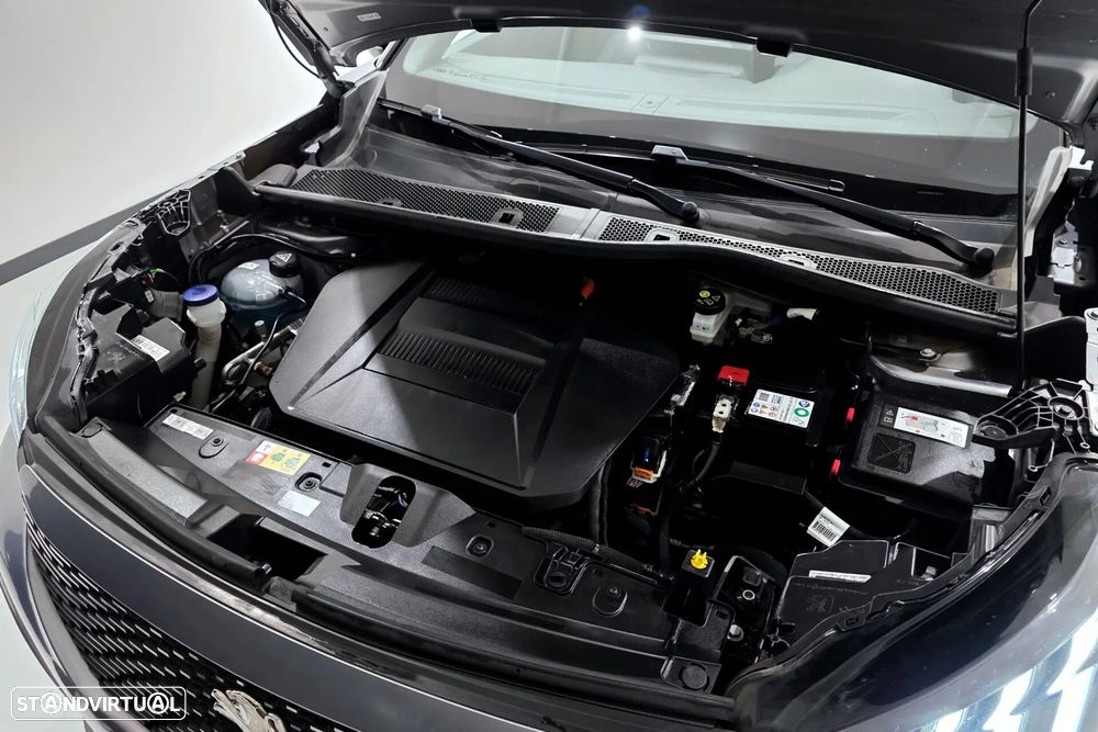 Peugeot e-2008 50 kWh GT Pack - 37