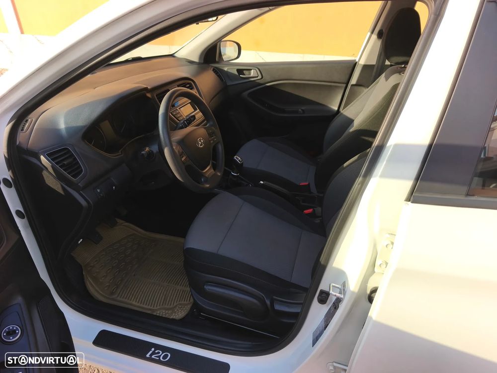 Hyundai i20 1.1 CRDi Access+Bluetooth - 8