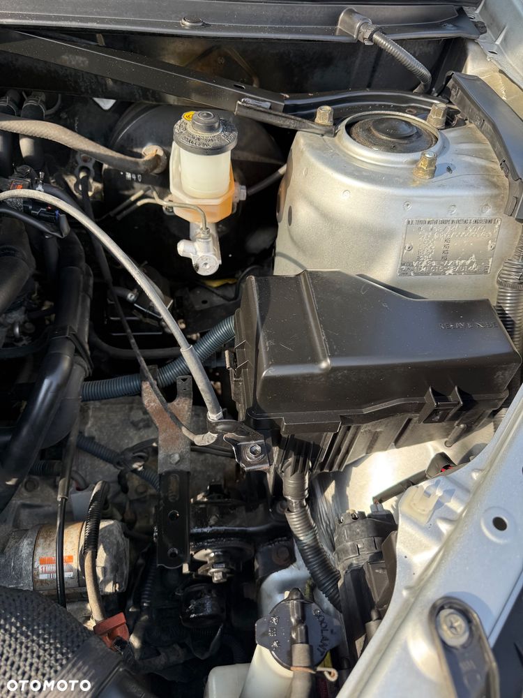Toyota RAV4 - 23
