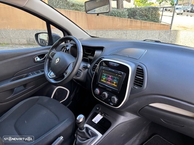 Renault Captur 0.9 TCE Exclusive - 24