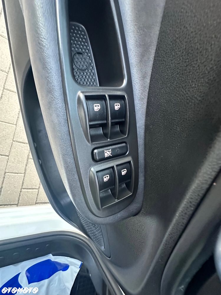 Fiat 500L 1.6 Multijet Pop Star S&S - 34