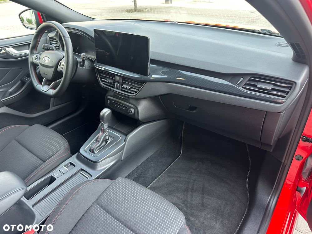 Ford Focus 1.0 EcoBoost Hybrid ST-LINE - 18
