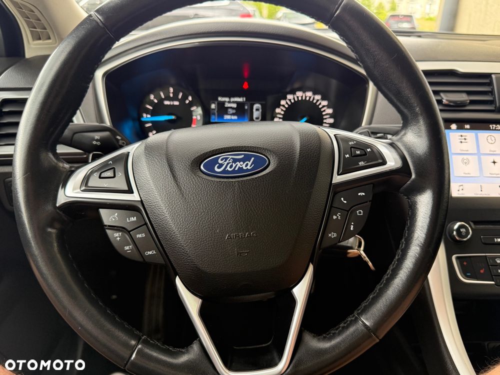 Ford Mondeo 2.0 EcoBlue Titanium - 23