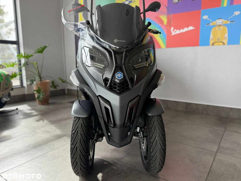 Piaggio MP-3 - 13
