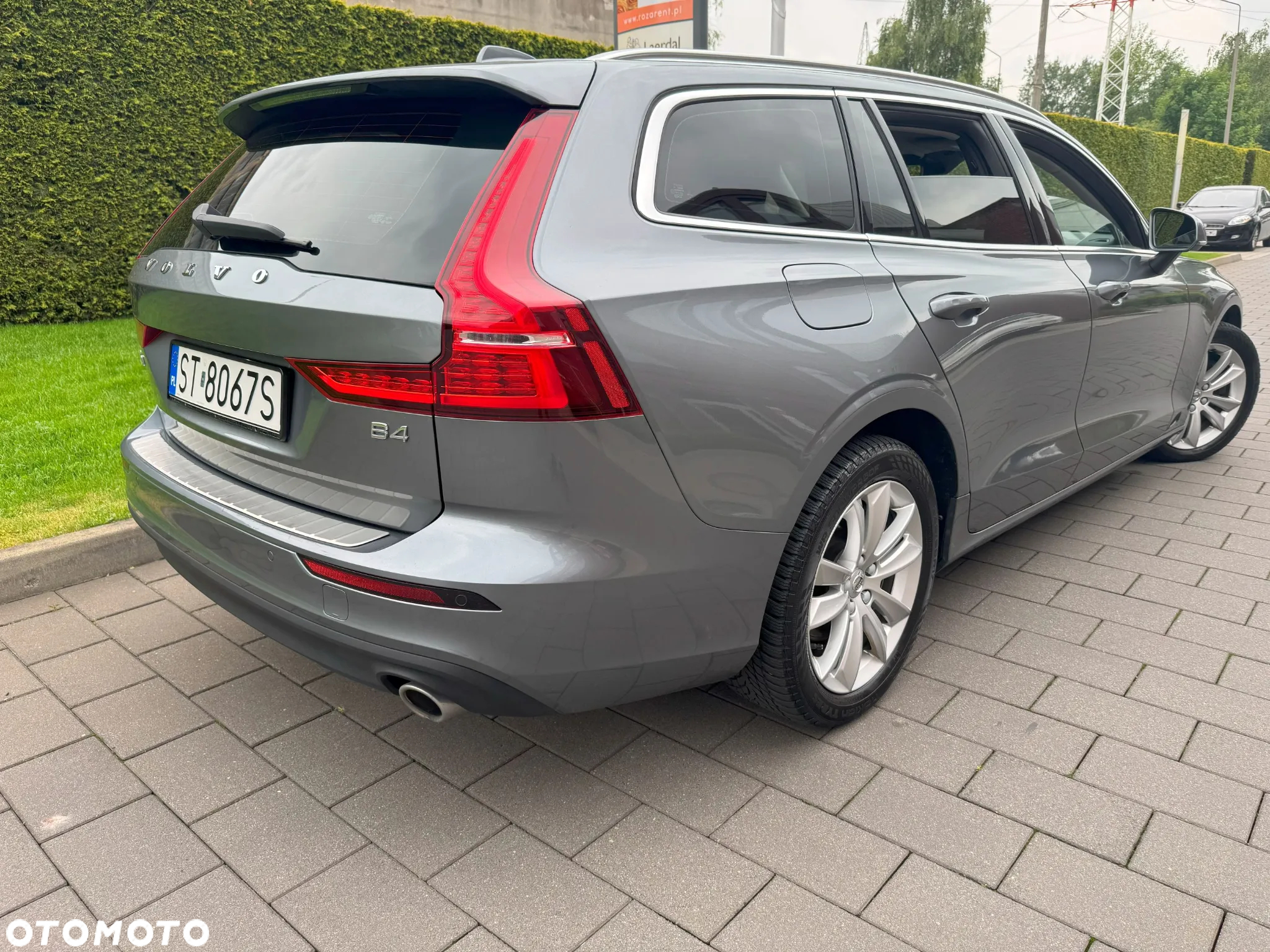 Volvo V60 B4 D Momentum Pro - 9