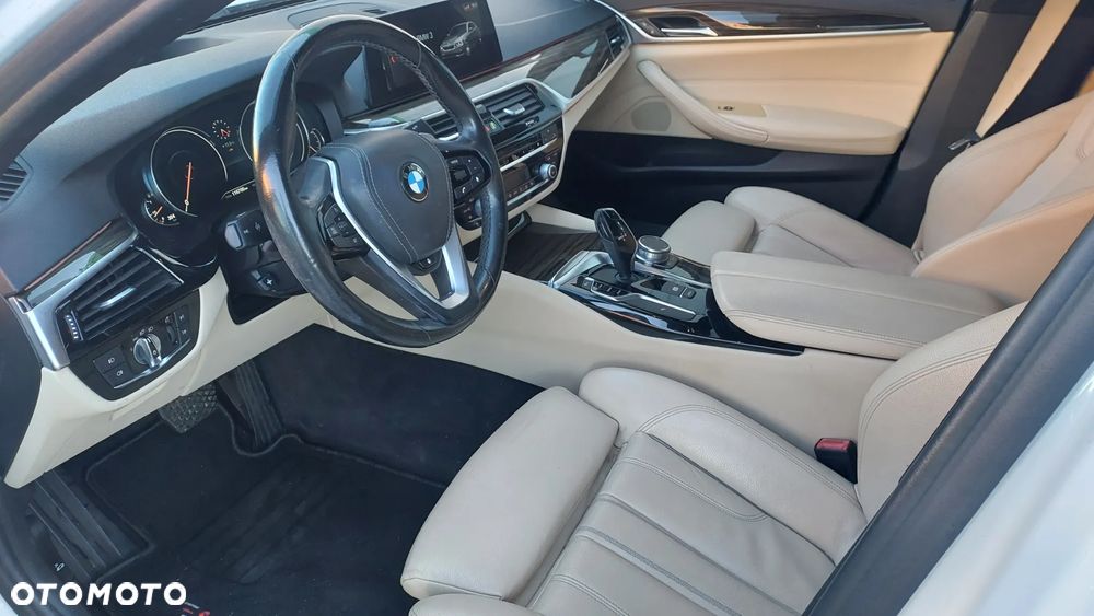 BMW Seria 5 530i GPF Sport Line sport - 17