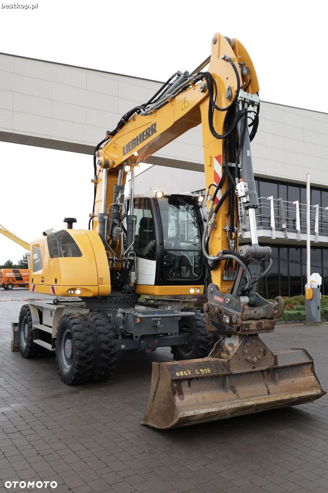 Liebherr A918 Compact - 23
