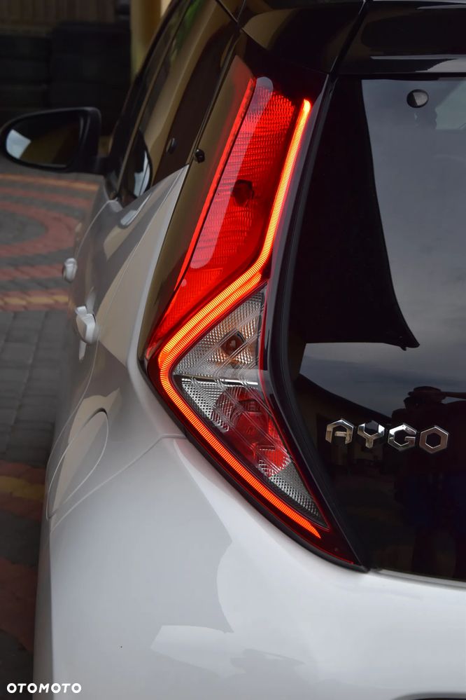 Toyota Aygo x-play club - 14