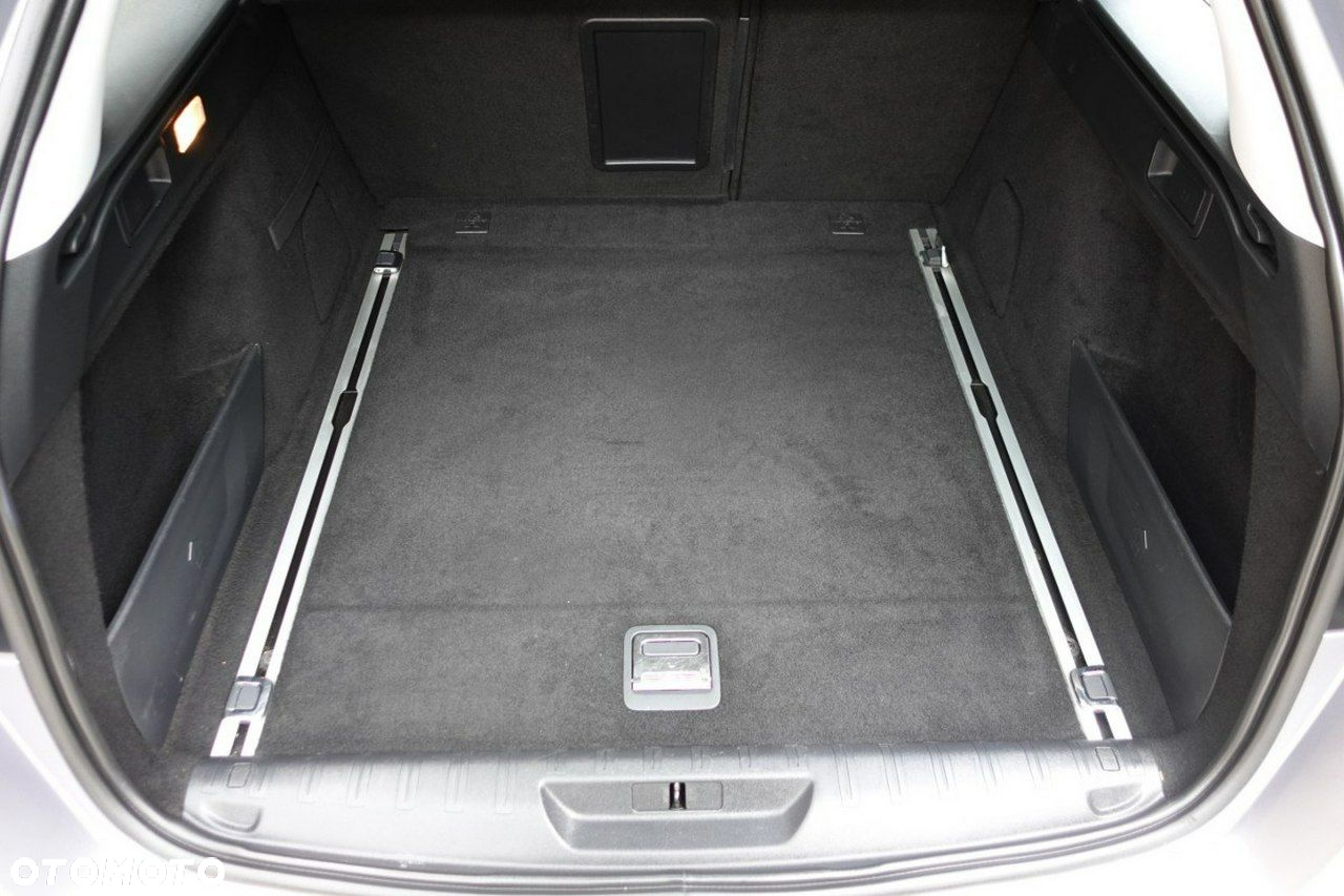 Peugeot 308 - 26