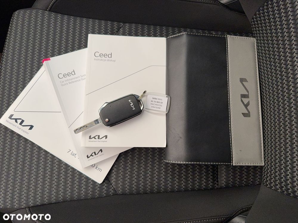 Kia XCeed - 30