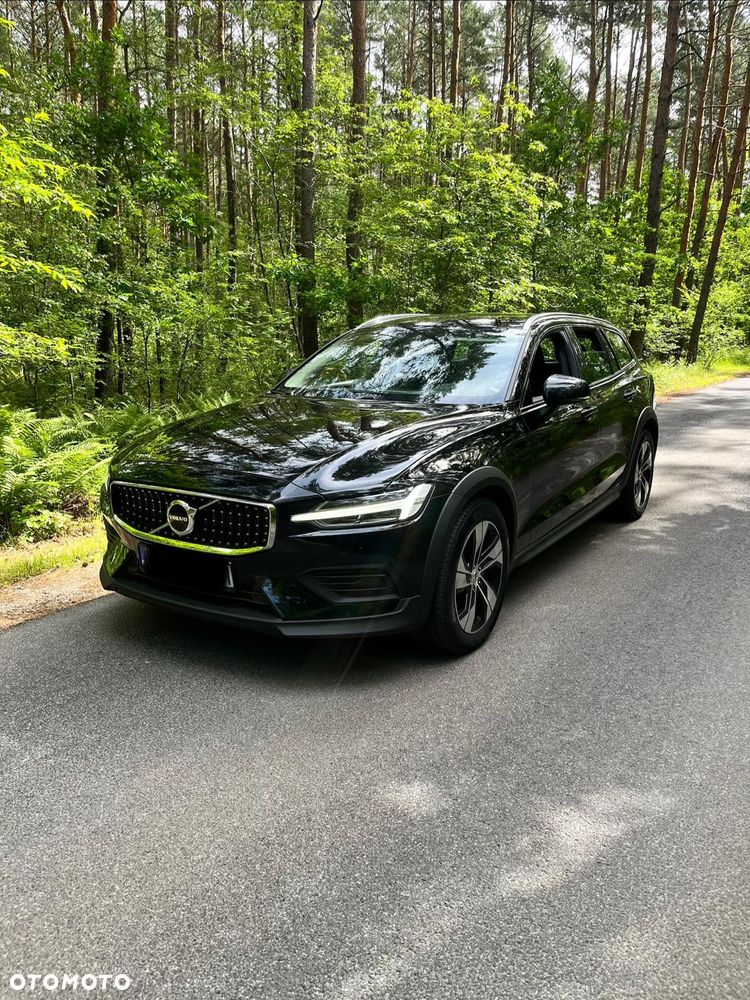 Volvo V60 Cross Country Ultimate B4 D AWD - 1