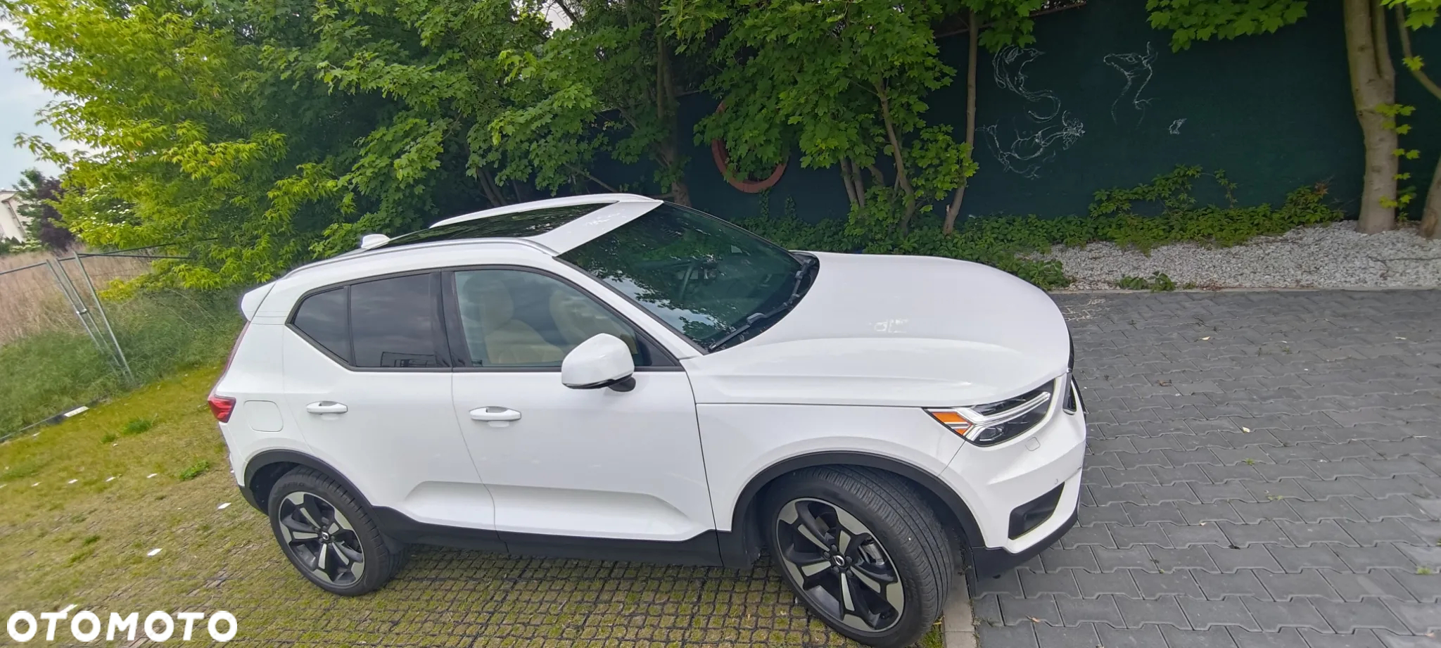 Volvo XC 40 T5 AWD Momentum Pro - 4