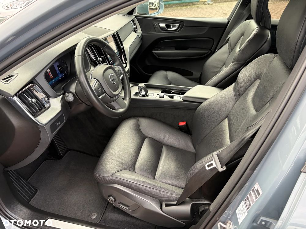 Volvo XC 60 B4 D Core - 13