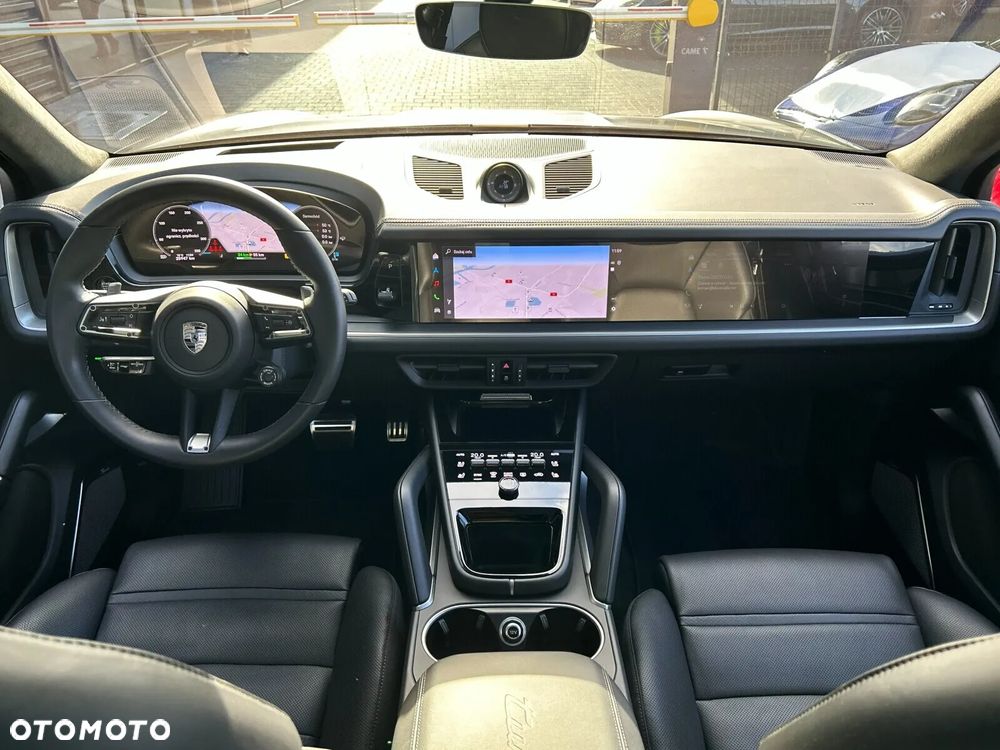 Porsche Cayenne Turbo E-Hybrid PHEV - 12