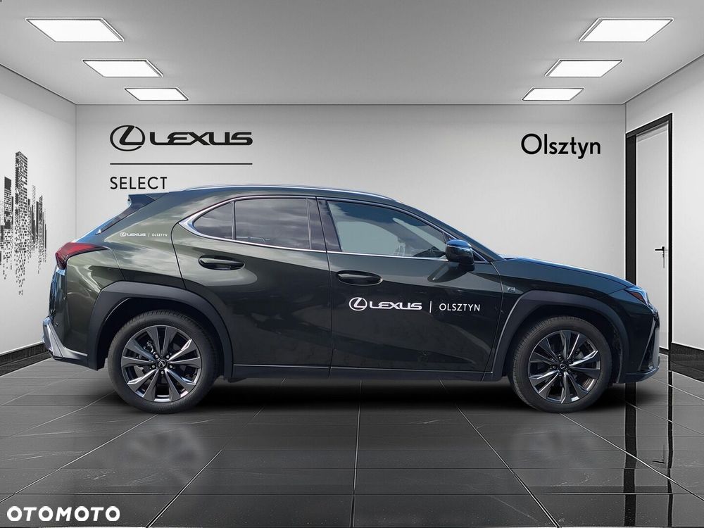 Lexus UX 300h F Sport Design - 7