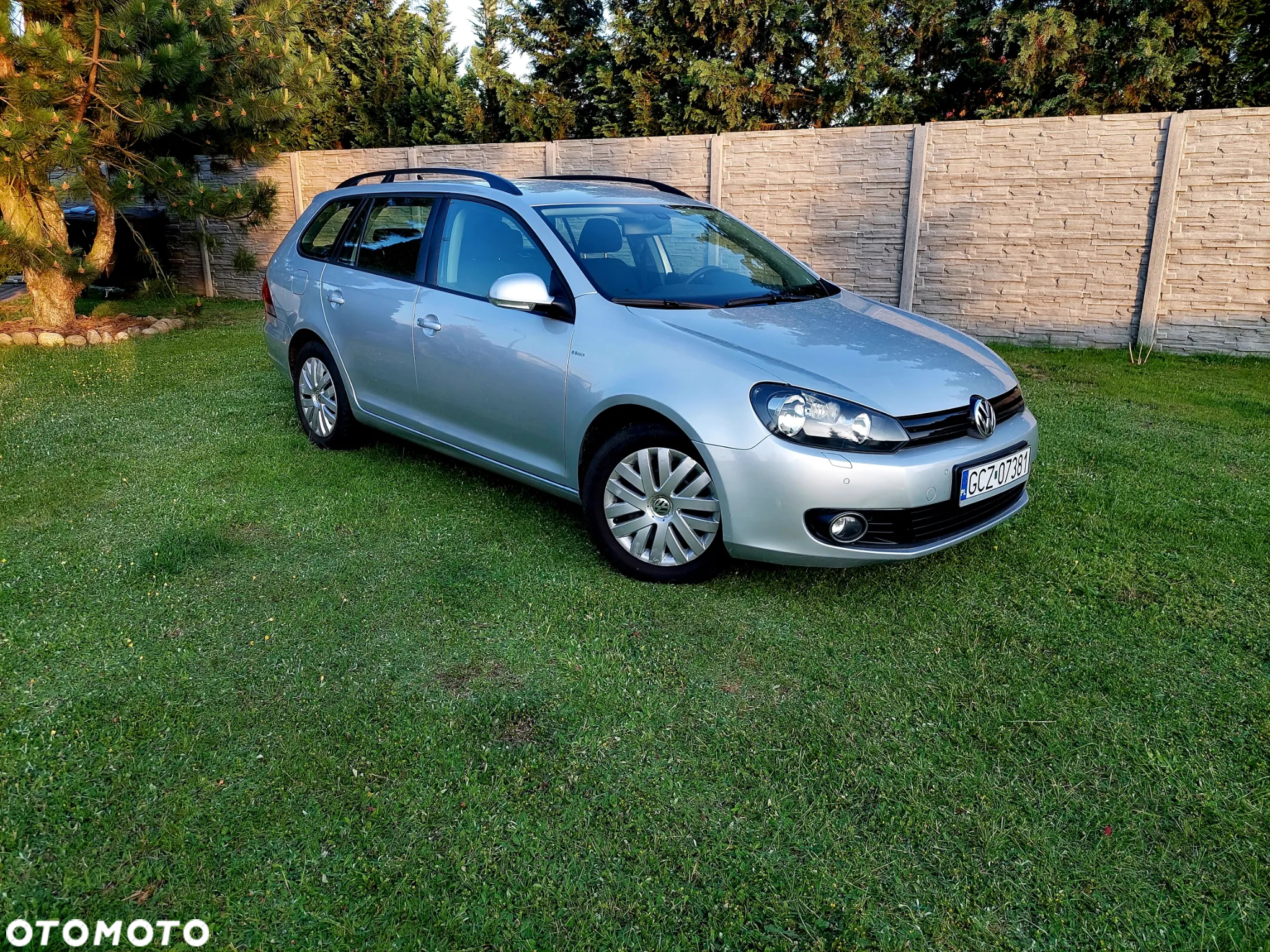 Volkswagen Golf 1.6 TDI DPF BlueMotion Technology Comfortline - 13