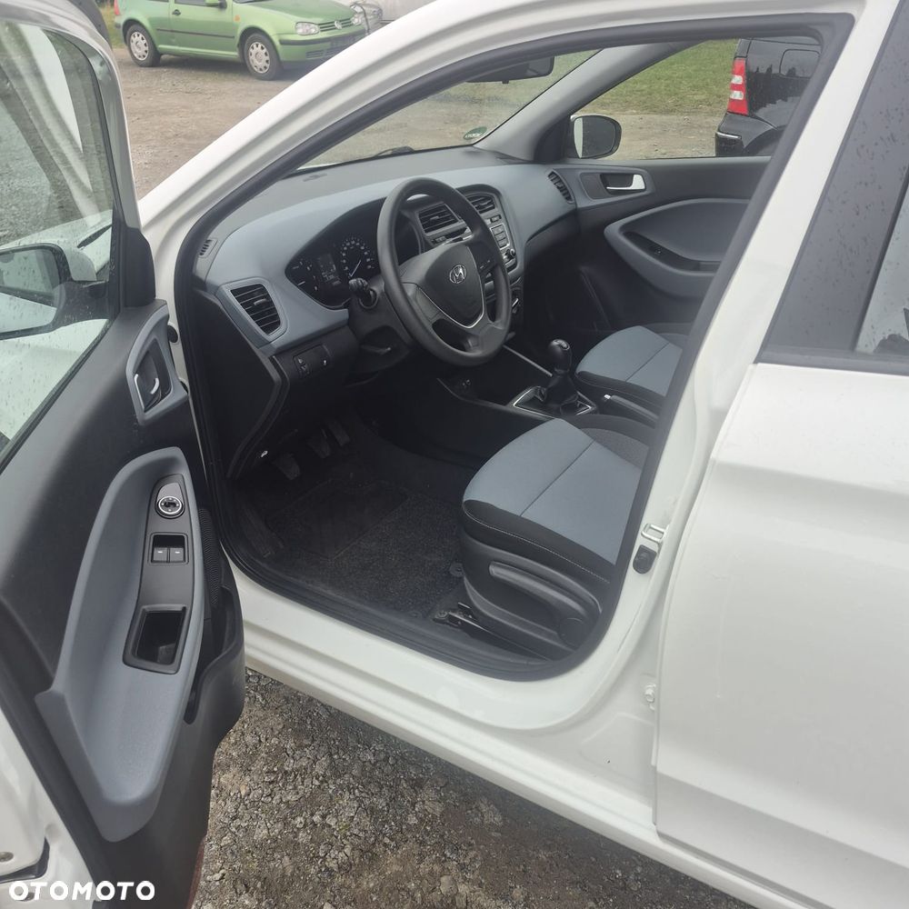 Hyundai i20 1.2 - 6