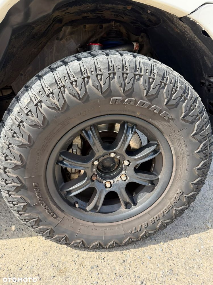 Toyota Land Cruiser - 17