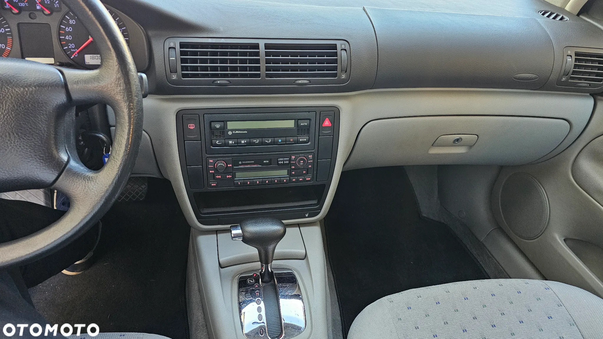 Volkswagen Passat 1.8 Comfortline - 20