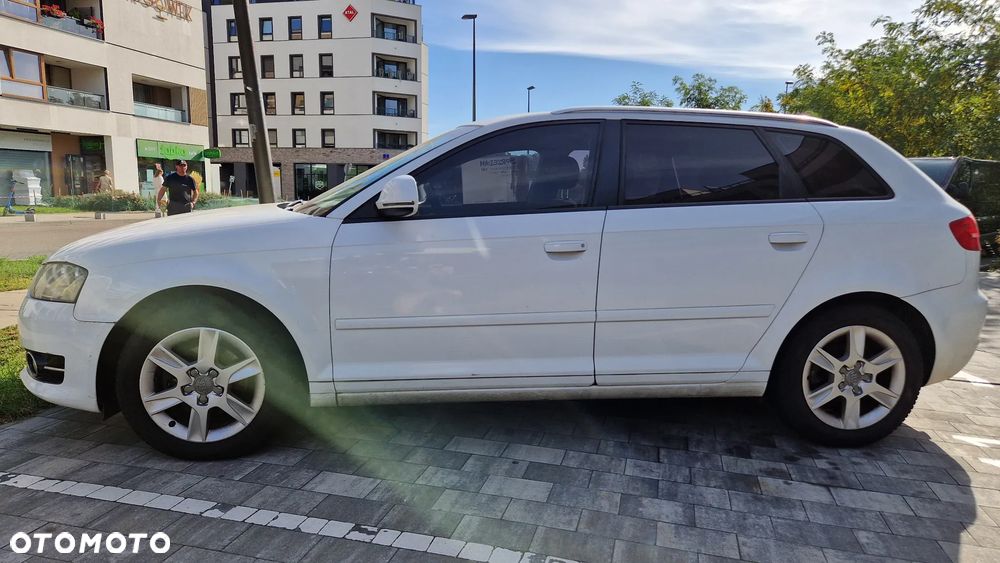 Audi A3 Sportback - 4