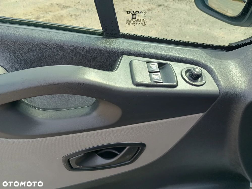 Renault Trafic - 20