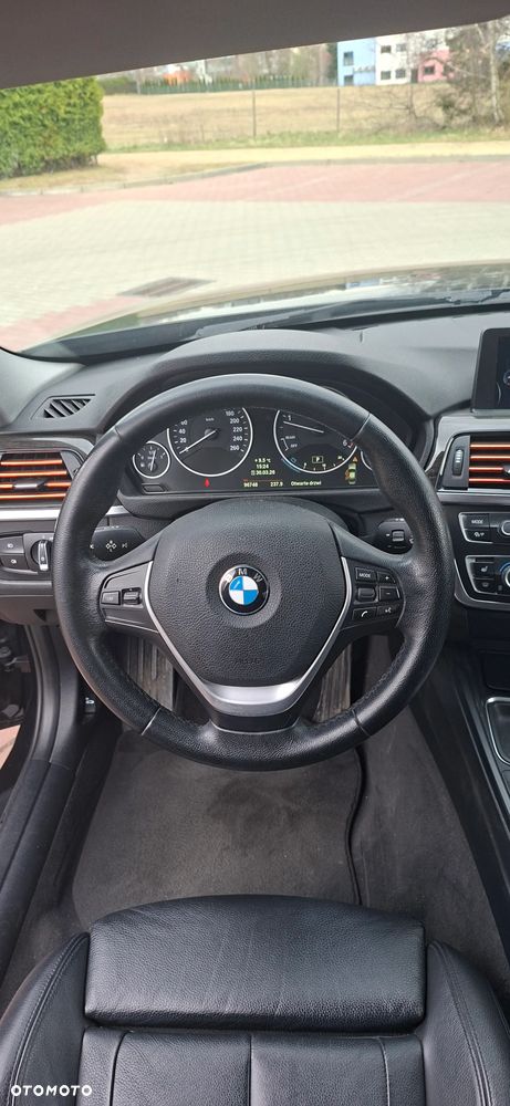 BMW Seria 3 320d xDrive Luxury Line - 14