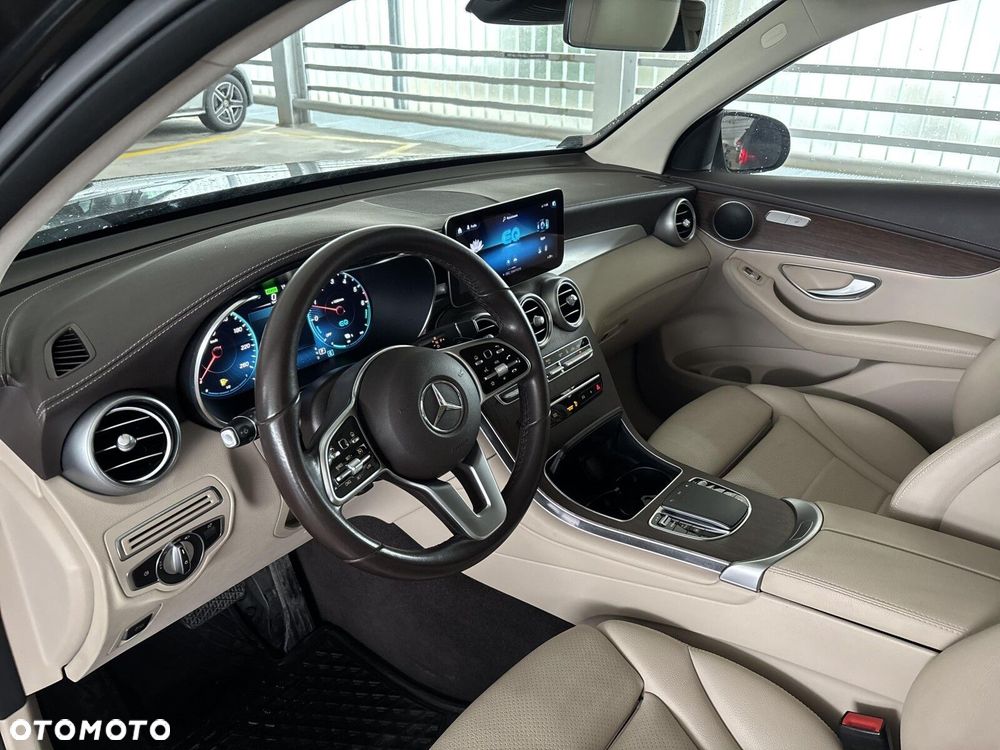 Mercedes-Benz GLC - 14