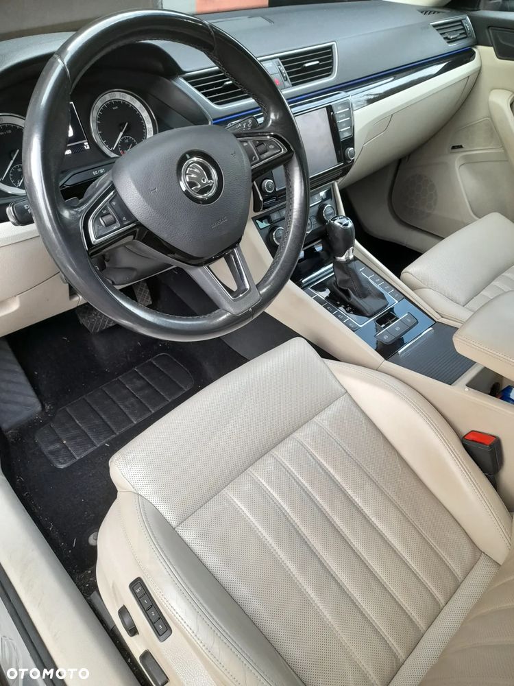Skoda Superb 2.0 TDI 4x4 L&K DSG - 7