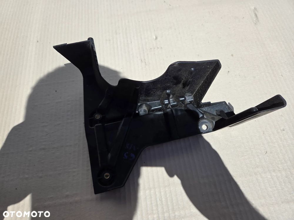 Obudowa osłona paska rozrządu Peugeot Citroen  9805747680 - 2