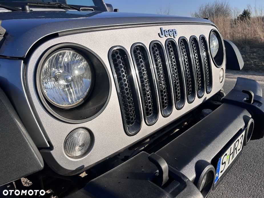 Jeep Wrangler - 31