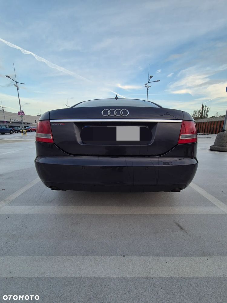 Audi A6 - 12