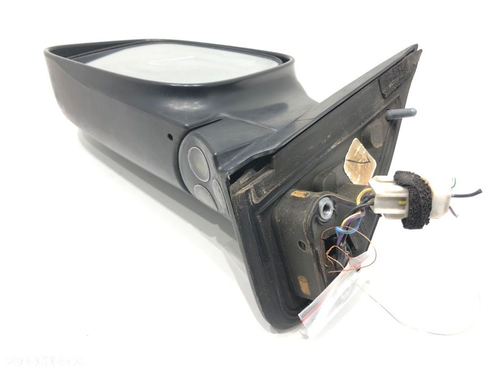 LUSTERKO LEWY  ISUZU RODEO samochód terenowy zamknięty 1997 - 2004 3.2 V6 151 kW [205 KM] benzyna - 4