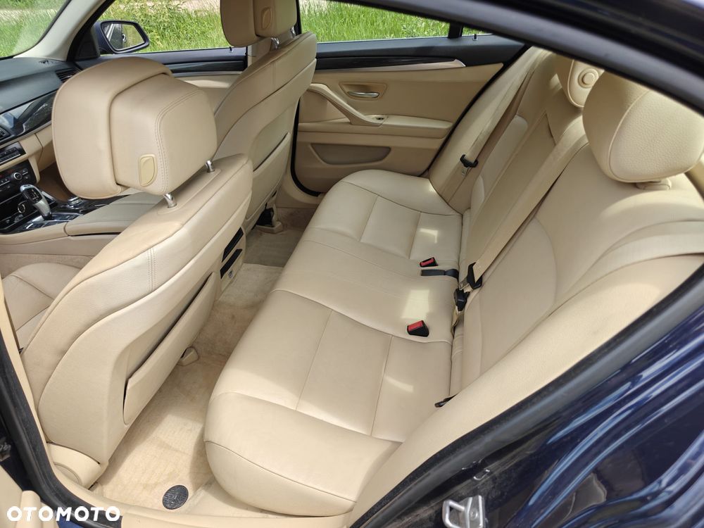 BMW Seria 5 535i xDrive Sport-Aut Modern Line - 9
