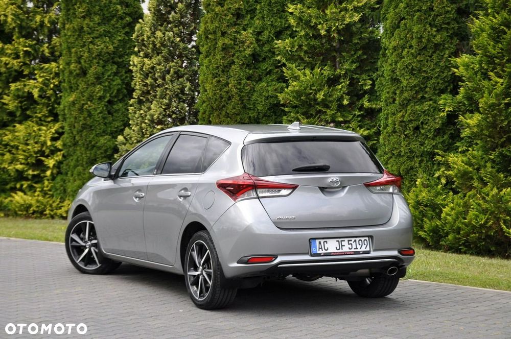 Toyota Auris - 15