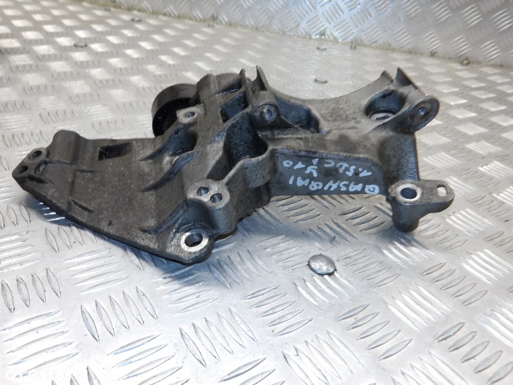NISSAN QASHQAI I 06-09 1.5 D ŁAPA WSPORNIK ALTERNATORA 8200669495 - 2
