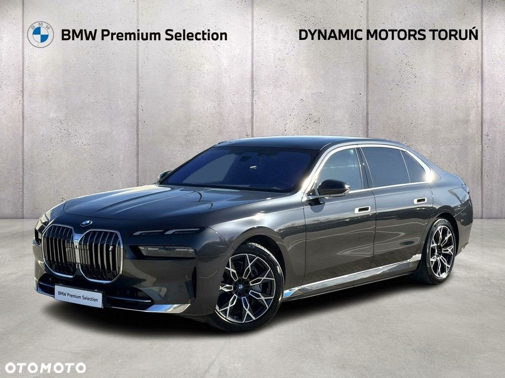 BMW i7 - 2