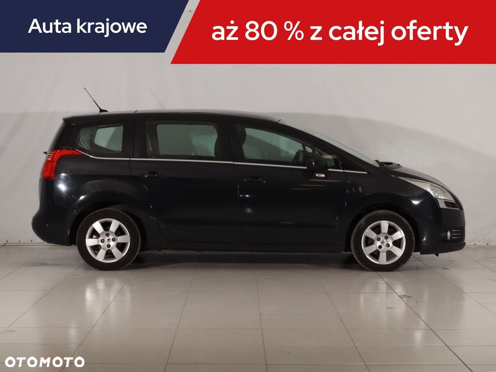 Peugeot 5008 - 8